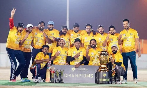 യാ​സ് ഖ​ത്ത​ർ തൃ​ശൂ​ർ പ്രീ​മി​യ​ർ ലീ​ഗ് ജേ​താ​ക്ക​ൾ