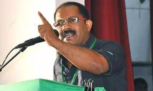 അബ്ദുസമദ് പൂക്കോട്ടൂരിന് മറുപടിയുമായി കെ.എം ഷാജി; മതനേതാക്കൾ കമ്യൂണിസം വിശദീകരിക്കണ്ട, വിവാദമായപ്പോൾ തിരുത്തി