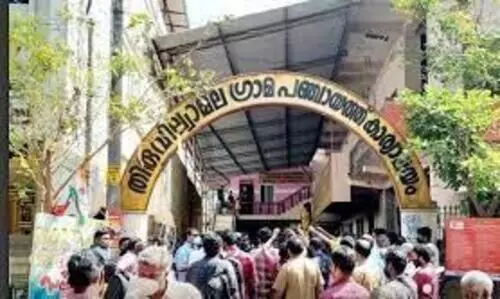 തിരുവില്വാമല പഞ്ചായത്തിൽ വൈസ് പ്രസിഡന്‍റും പുറത്ത്