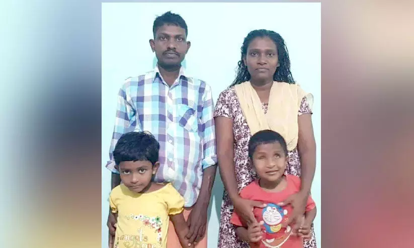 vinod with family vinod with family