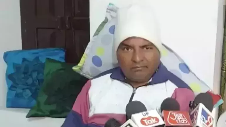 രാജിവെച്ച ബി.ജെ.പി എം.എൽ.എയെ സമാജ് വാദി പാർട്ടിയിൽ ചേർക്കാൻ തട്ടിക്കൊണ്ടുപോയെന്ന് മകൾ, ഇല്ലെന്ന് എം.എൽ.എ രാജിവെച്ച ബി.ജെ.പി എം.എൽ.എയെ സമാജ് വാദി പാർട്ടിയിൽ ചേർക്കാൻ തട്ടിക്കൊണ്ടുപോയെന്ന് മകൾ, ഇല്ലെന്ന് എം.എൽ.എ