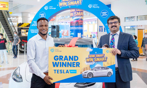 ലുലു എക്സ്ചേഞ്ചിന്‍റെ ടെസ്​ല കാർ സമ്മാനം ഘാന സ്വദേശിക്ക്