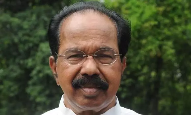 പ്രതിഷേധ മാര്ച്ചില് പങ്കെടുത്ത വീരപ്പ മൊയ്ലിയടക്കം നാലു കോണ്ഗ്രസ് നേതാക്കള്ക്ക് കോവിഡ് പ്രതിഷേധ മാര്ച്ചില് പങ്കെടുത്ത വീരപ്പ മൊയ്ലിയടക്കം നാലു കോണ്ഗ്രസ് നേതാക്കള്ക്ക് കോവിഡ്