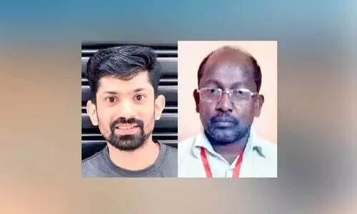 പ്ര​വാ​സി സി​നി​മ അ​വ​ളി​ലെ ഗാ​നം പു​റ​ത്തി​റ​ങ്ങി