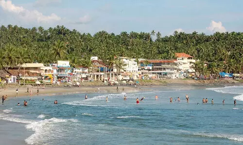 kovalam beach 13122 kovalam beach 13122