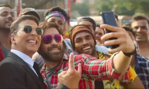 ഡ്രൈവിങ്​ ലൈസൻസ്​ ഹിന്ദിയിൽ സെൽഫി; അക്ഷയ്​ കുമാറും ഇമ്രാൻ ഹാഷ്മിയും നായകരാകും, വിഡിയോ പങ്കുവെച്ച്​ പൃഥ്വി