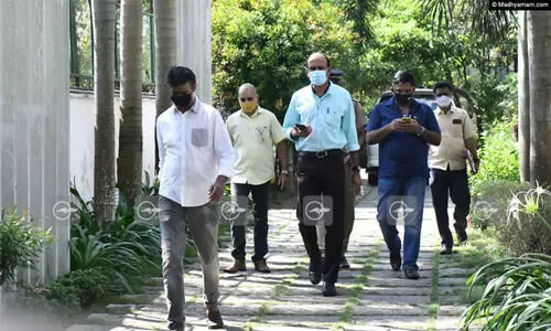 dileep​s home raid