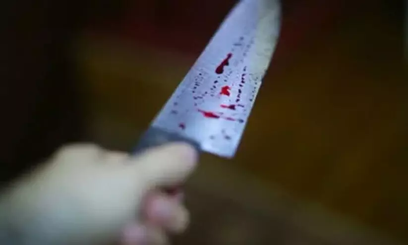 വഴിത്തര്‍ക്കം: രണ്ടു പേര്‍ക്ക് കുത്തേറ്റു