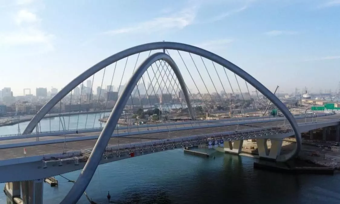 ഇൻഫിനിറ്റി ​പാലത്തിൽ ഞായറാഴ്ച മുതൽ ഗതാഗതം