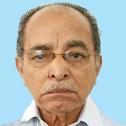 ഇ​ന്ത്യ​ൻ ഫു​ട്​​ബാ​ൾ ടീം ​മു​ൻ മാ​നേ​ജ​ർ  ഒ.​കെ. ദേ​വ​സി