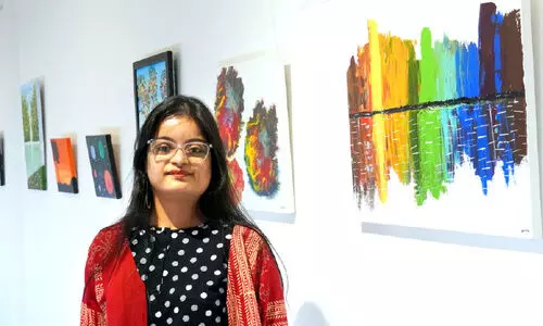 അനന്യമീ അനിത വർണങ്ങൾ