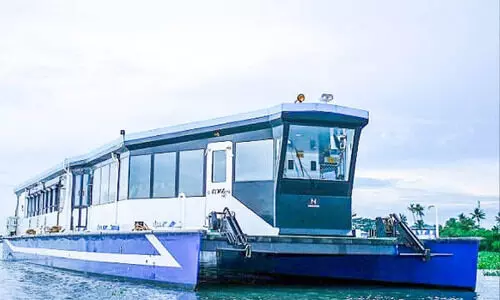 വേഗ 120 നിലച്ചു; പെരുമ്പളം-എറണാകുളം റൂട്ടിൽ യാത്രദുരിതം