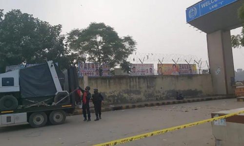 Three kg Bomb Found At Delhi Flower Market