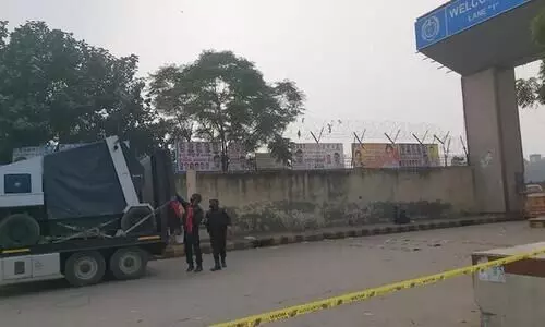 Three kg Bomb Found At Delhi Flower Market