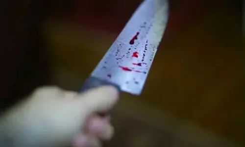 വഴിത്തര്‍ക്കം: രണ്ടു പേര്‍ക്ക് കുത്തേറ്റു