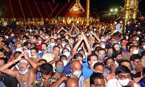 ശബരിമല തീർഥാടനം; നിലക്കലിൽ മുന്നൊരുക്കം പാളി