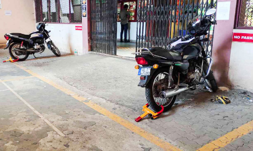 Unauthorized parking at the Civil Station Unauthorized parking at the Civil Station