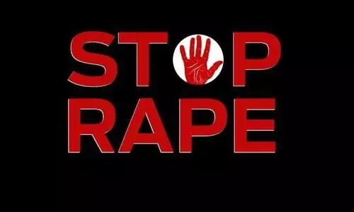 സഹപ്രവർത്തകയെ പീഡിപ്പിച്ച കേസിൽ തിരുവനന്തപുരം വിമാനത്താവള ഉന്നത ഉദ്യോഗസ്ഥനെതിരെ കേസ്