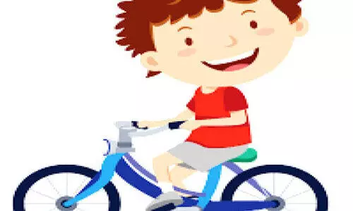 സൈ​ക്കി​ൾ യാ​ത്ര​ക്കാ​രു​ടെ സു​ര​ക്ഷ​ക്ക്​ ച​ട്ട​ങ്ങ​ൾ പ​രി​ഷ്ക​രി​ക്ക​ണം -ബാ​ലാ​വ​കാ​ശ ക​മീ​ഷ​ൻ