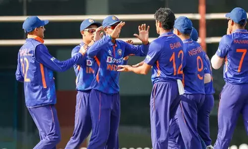 അണ്ടർ-19 ലോകകപ്പ്: ദക്ഷിണാഫ്രിക്കയെ വീഴ്ത്തി ഇന്ത്യ