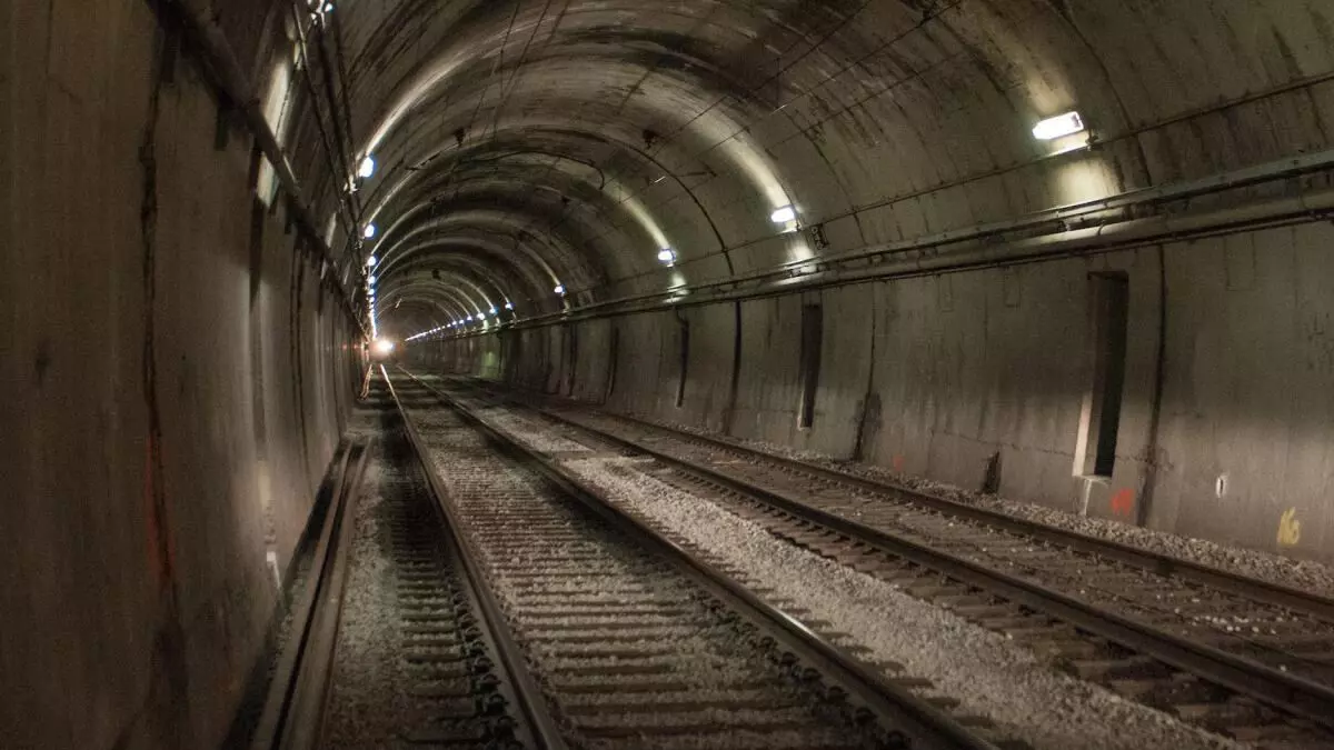 കെ.റെയിലിന് ഏറ്റവും വലിയ ഭൂഗര്ഭ പാത കോഴിക്കോട് നഗരത്തിൽ കെ.റെയിലിന് ഏറ്റവും വലിയ ഭൂഗര്ഭ പാത കോഴിക്കോട് നഗരത്തിൽ