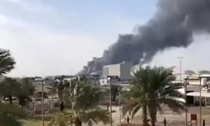 അബൂദബിയിൽ ഹൂതി ആക്രമണം; രണ്ട് ഇന്ത്യക്കാരടക്കം മൂന്നു മരണം അബൂദബിയിൽ ഹൂതി ആക്രമണം; രണ്ട് ഇന്ത്യക്കാരടക്കം മൂന്നു മരണം