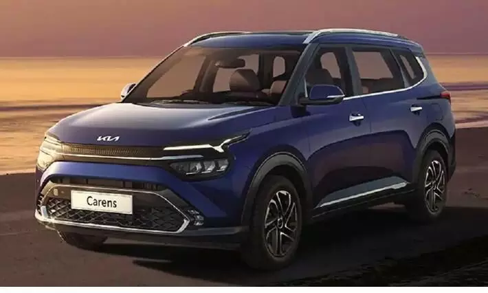 Kia Carens gets 7,738 bookings in first 24 hours. Details here