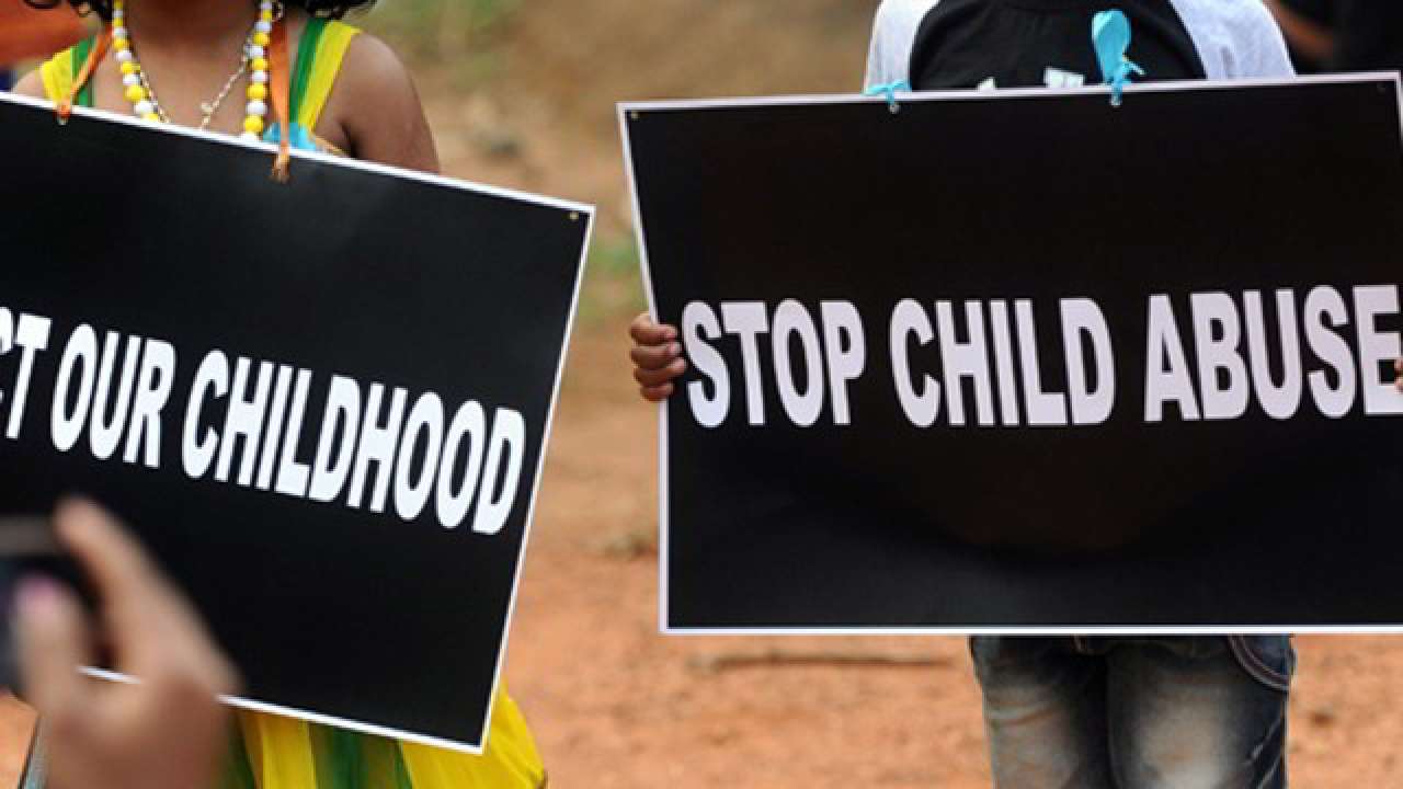 ബാഡ് ടച്ച് ചെയ്ത മാമനെ ശിക്ഷിക്കണം; ഒമ്പതു വയസ്സുകാരൻ കോടതിയിൽ; മധ്യവയസ്കന് അഞ്ചുവർഷം കഠിന തടവും പിഴയും ബാഡ് ടച്ച് ചെയ്ത മാമനെ ശിക്ഷിക്കണം; ഒമ്പതു വയസ്സുകാരൻ കോടതിയിൽ; മധ്യവയസ്കന് അഞ്ചുവർഷം കഠിന തടവും പിഴയും