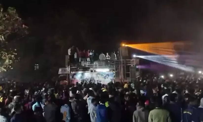 കോവിഡ് നിയന്ത്രണങ്ങൾ ലംഘിച്ച് ഗുജറാത്തിൽ ബി.ജെ.പി നേതാവിന്റെ ഡി​.ജെ പാർട്ടി