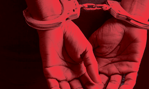 കെട്ടിട ഉടമയെ തീകൊളുത്തി കൊല്ലാൻ ശ്രമം; കടയുടമ അറസ്റ്റിൽ