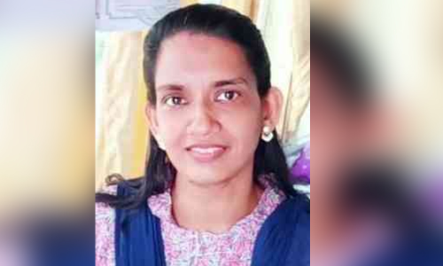 നഴ്സിങ് ഓഫീസർ കോവിഡ് ബാധിച്ച് മരിച്ചു