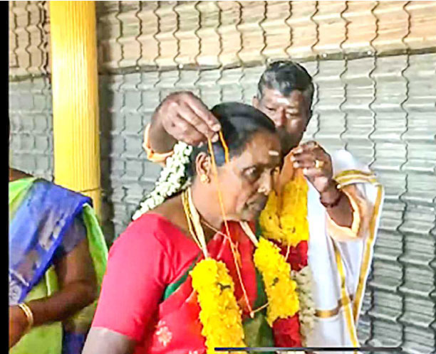 Couple is back in the wedding hall Couple is back in the wedding hall