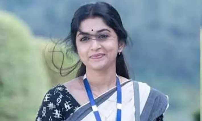 തിരിച്ചു വരവിൽ സമൂഹ മാധ്യമങ്ങളിൽ സാന്നിധ്യം അറിയിച്ച് പ്രിയ നായിക