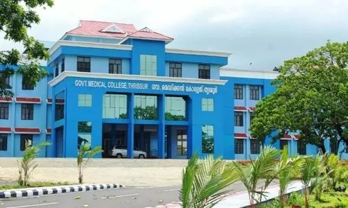 തൃശൂർ ഗ​വ. മെ​ഡി​ക്ക​ല്‍ കോ​ള​ജി​ല്‍ രൂ​ക്ഷ വ്യാ​പ​നം