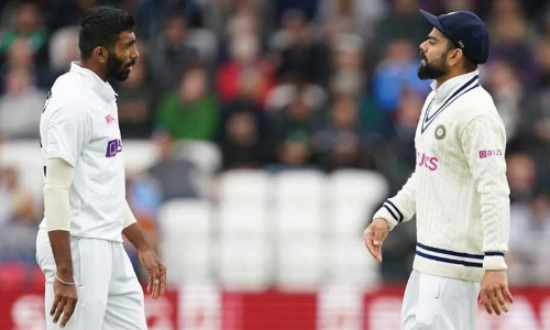 bumrah and kohli 19122
