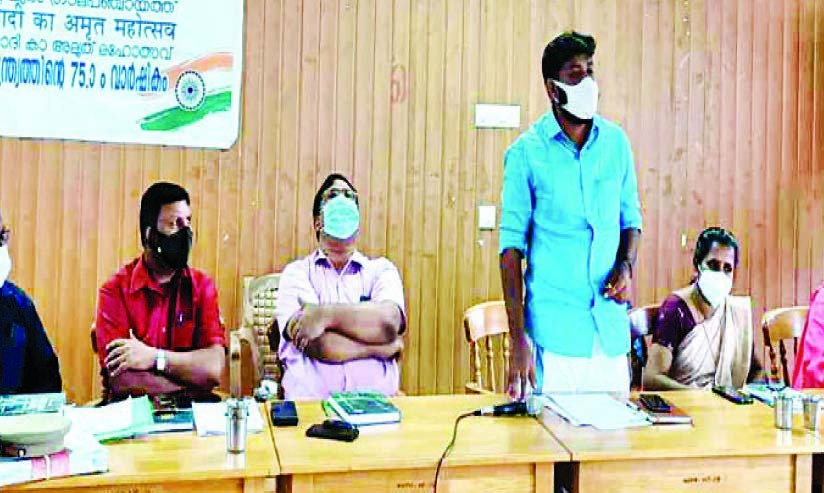 തെക്കുമ്പാട് ദ്വീപിലെ കർഷക പ്രശ്നങ്ങൾ പരിഹരിക്കാൻ പദ്ധതി തെക്കുമ്പാട് ദ്വീപിലെ കർഷക പ്രശ്നങ്ങൾ പരിഹരിക്കാൻ പദ്ധതി