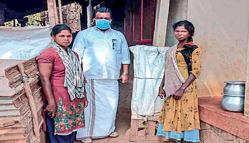 Lightning visit by a member of the Food Safety Commission in Attappadi Lightning visit by a member of the Food Safety Commission in Attappadi