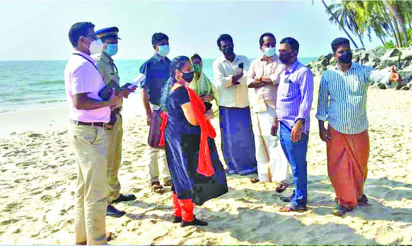 അഴിയൂർ കാപ്പുഴ അഴിമുഖത്ത് വെള്ളം മലിനമാകുന്നു; ആര്‍.ഡി.ഒ സ്ഥലം സന്ദര്‍ശിച്ചു