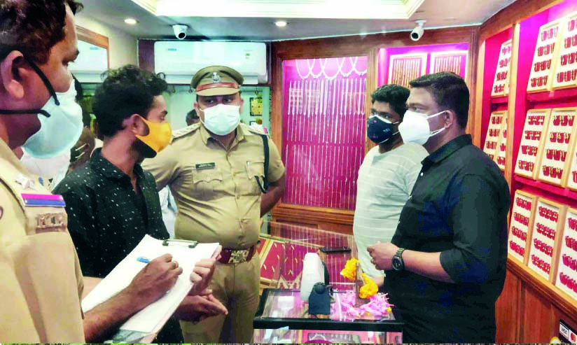 മുല്ലൂരിലെ കൊലപാതകം: സ്വർണാഭരണങ്ങൾ വീണ്ടെടുത്തു