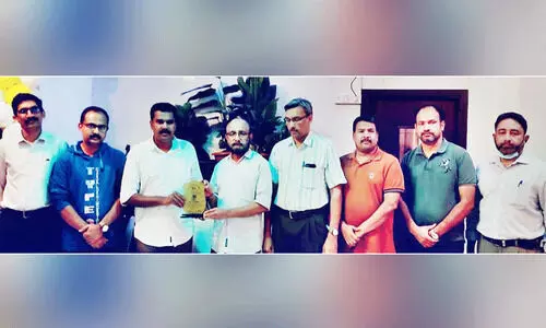 മൊറയൂർ ഗ്രാമപഞ്ചായത്തിന് ജിദ്ദ മലപ്പുറം ജില്ല കെ.എം.സി.സിയുടെ ആദരം