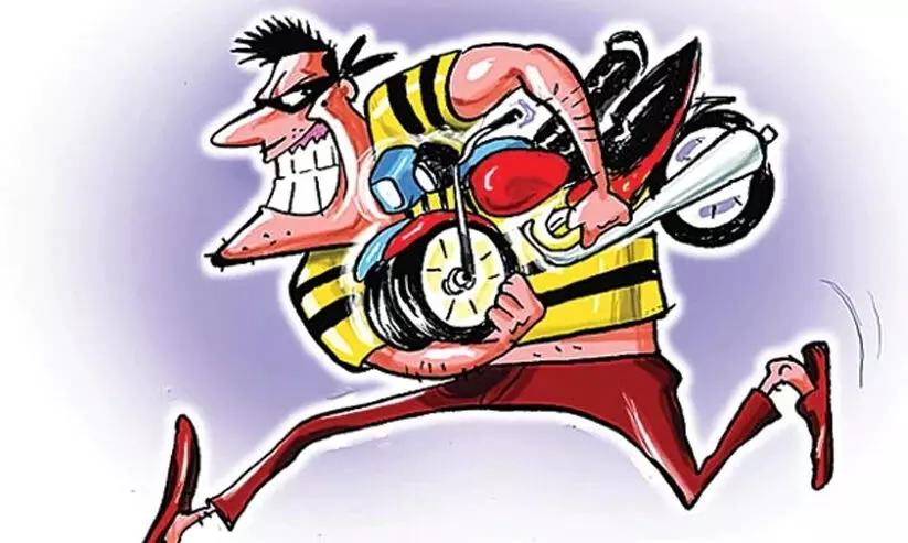 31 ബൈക്കുകൾ മോഷ്ടിച്ചയാളെ പിടികൂടി 31 ബൈക്കുകൾ മോഷ്ടിച്ചയാളെ പിടികൂടി