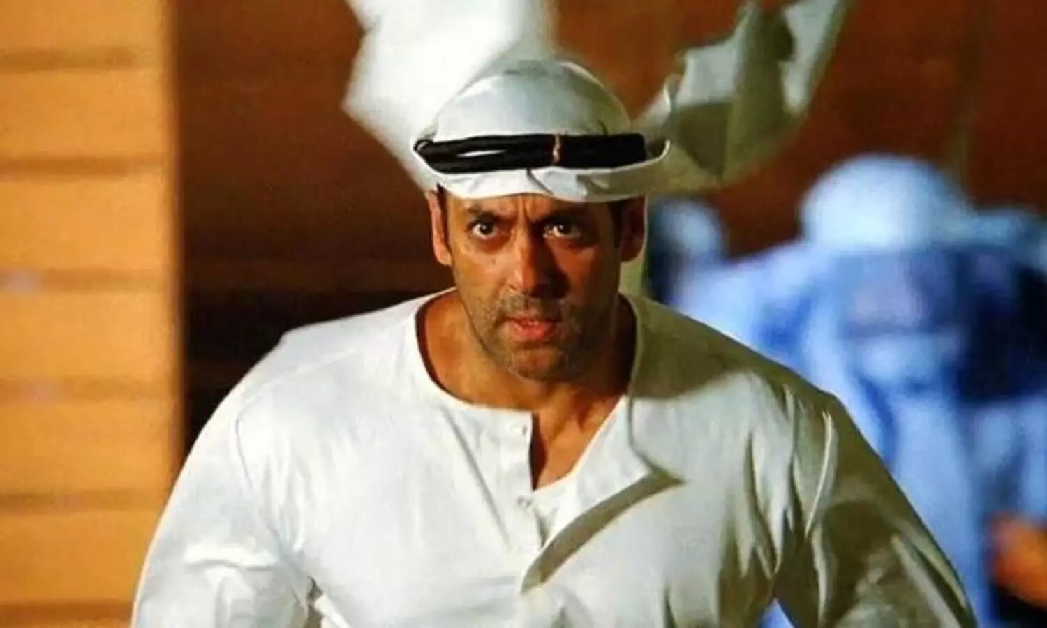 എന്തിനാണ് താങ്കൾ എ​െൻറ മതത്തെ ഇതിലേക്ക് വലിച്ചിഴക്കുന്നത്; അയൽവാസിയെ​ കോടതിയിൽ ചോദ്യം ചെയ്​ത്​ സൽമാൻ ഖാൻ