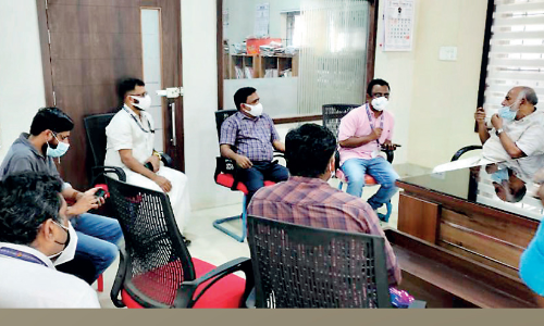 താ​ലൂ​ക്ക് ആ​ശു​പ​ത്രി​യി​ൽ കോ​വി​ഡ് രോ​ഗി​ക​ളെ പ്ര​വേ​ശി​പ്പി​ച്ചു​തു​ട​ങ്ങി