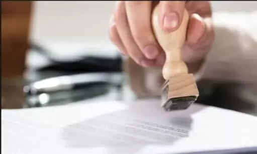 ഇഖാമ കലാവധി കഴിഞ്ഞവരുടെ പാസ്​പോർട്ട് പുതുക്കുന്നില്ല: ആയിരക്കണക്കിന് പ്രവാസികൾ പ്രതിസന്ധിയിൽ