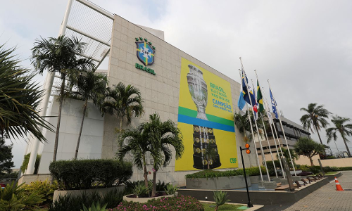 വാക്സിനെടുക്കാത്തവരെ ഫുട്​ബാൾ ലീഗുകളിൽ നിന്ന്​ വിലക്കി ബ്രസീൽ