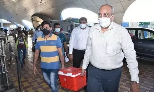 ദൂരം 292 കിലോമീറ്റർ; സൂറത്തിൽനിന്ന് കൈകൾ മുംബൈയിലെത്തിയത് 75 മിനിറ്റിൽ; 35കാരിയിൽ ചലിച്ചു തുടങ്ങി