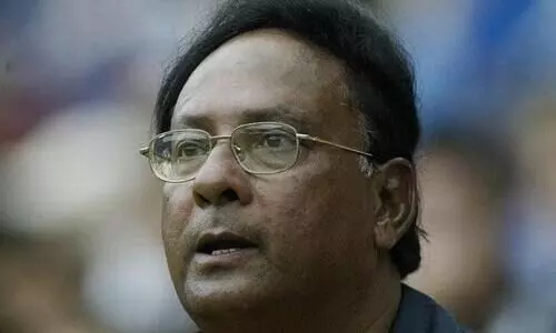 സു​ഭാ​ഷ് ഭൗ​മി​ക്: മൈ​താ​നം ഭ​രി​ച്ച ബു​ൾ​ഡോ​സ​ർ