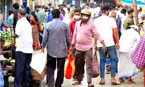 ഇന്ന്​ ലോക്​ഡൗണിന്​ സമാന നിയന്ത്രണം; പൊലീസ്​ പരിശോധന ശക്​തമാക്കും