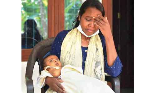 അമ്മയുടെ കരൾ... കുഞ്ഞ്​ അനൈകക്ക്​ വേണം വലിയ സഹായം