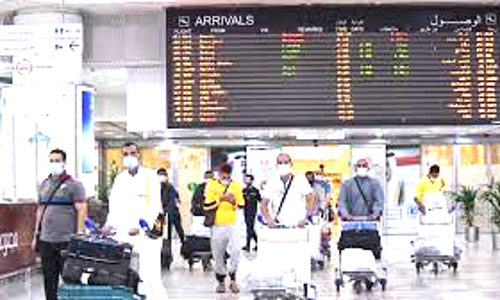 ആ​ശ​ങ്ക കു​റ​ഞ്ഞു; ആ​ളു​ക​ൾ അ​വ​ധി​യെ​ടു​ത്തു​തു​ട​ങ്ങി